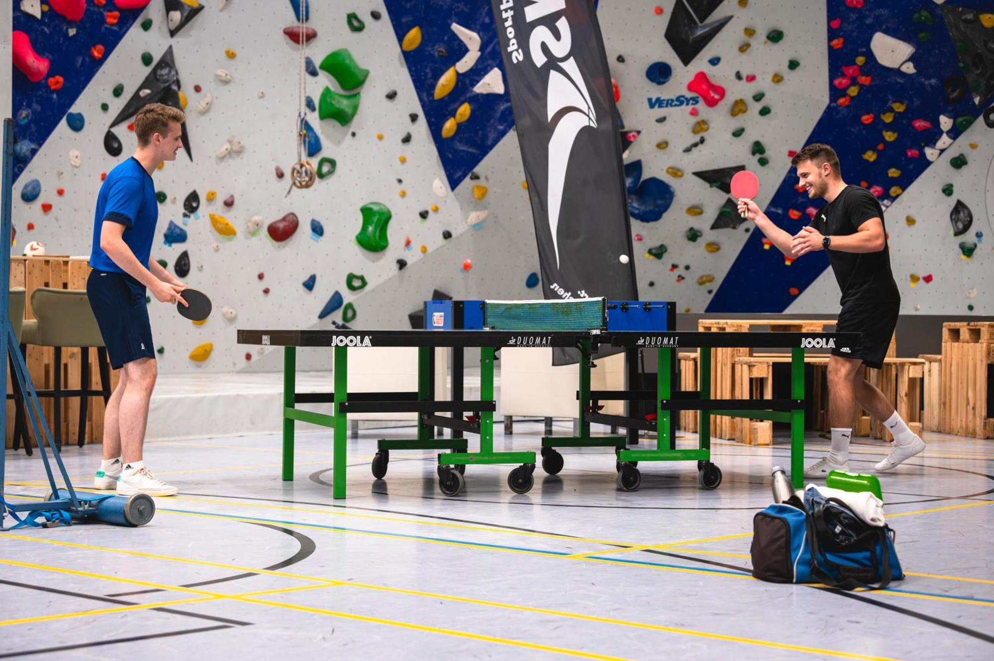 Sport- & Seminarhotel Glockenspitze อัลเทนเคียร์ชเชน ภายนอก รูปภาพ